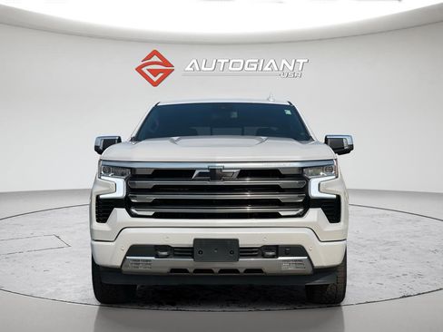 Used 2023 Chevrolet Silverado 1500 High Country w/ Z71 Off-Road Package image 12