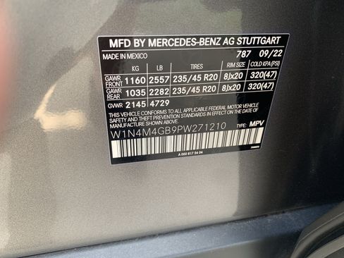 Used 2023 Mercedes-Benz GLB 250 image 36