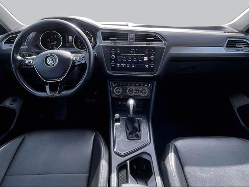 Used 2018 Volkswagen Tiguan SEL image 14