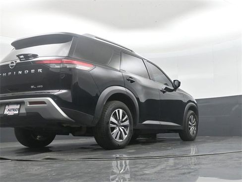 Used 2023 Nissan Pathfinder SL image 45