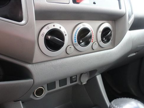 Used 2010 Toyota Tacoma 4x4 Double Cab image 14
