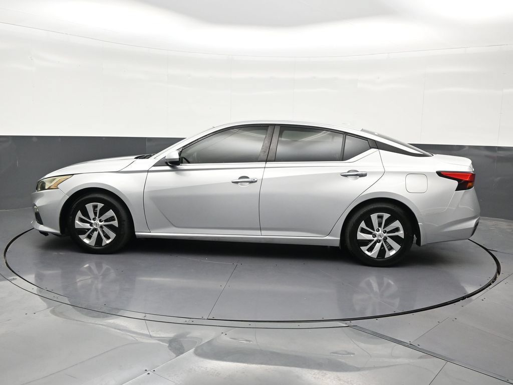 Used 2020 Nissan Altima 2.5 S w/ Driver Assist Package FWD image 2