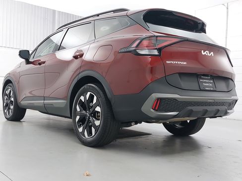 Used 2024 Kia Sportage X-Line AWD/4WD image 3