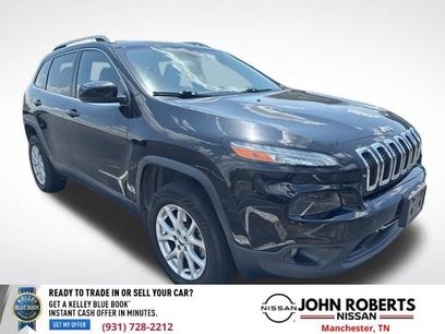 Used 2017 Jeep Cherokee Latitude w/ Safety/Convenience Group
