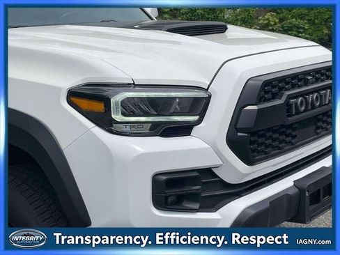Used 2021 Toyota Tacoma TRD Pro AWD/4WD image 10