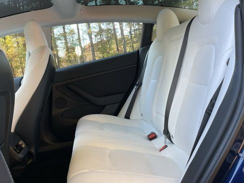 Used 2023 Tesla Model 3 Standard Range image 15
