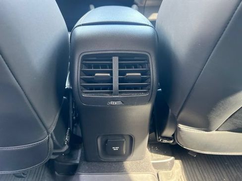 Used 2020 Ford Escape Titanium AWD/4WD image 20