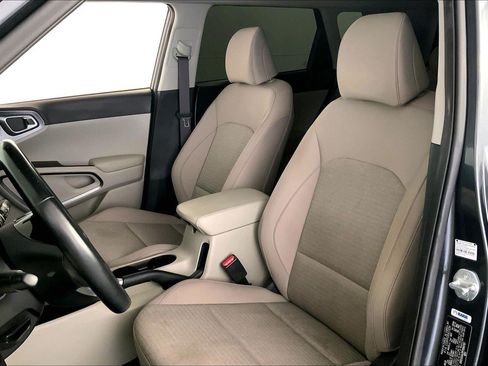 Certified 2023 Kia Soul EX FWD image 22