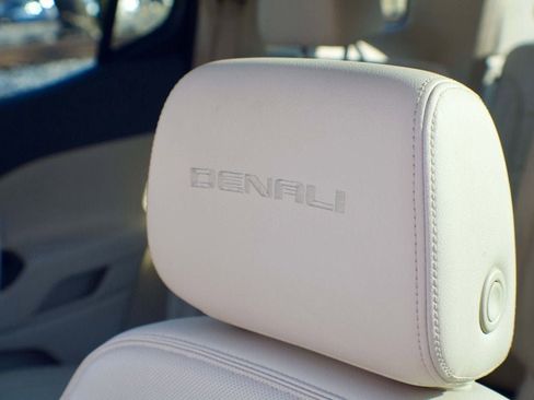 Used 2022 GMC Acadia Denali w/ Denali Ultimate Package image 35