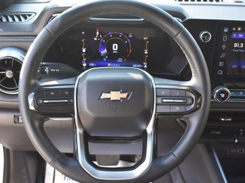 Used 2023 Chevrolet Colorado LT w/ LT Convenience Package image 17