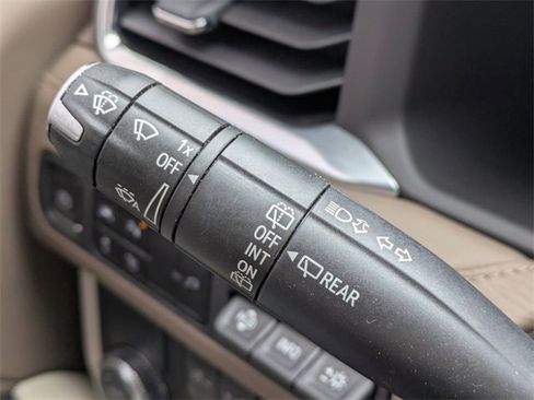 Used 2022 GMC Yukon Denali image 31