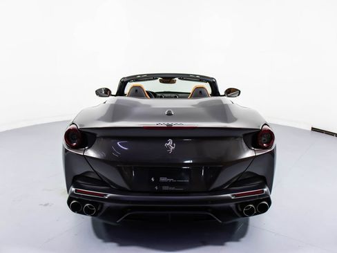 Certified 2019 Ferrari Portofino image 7
