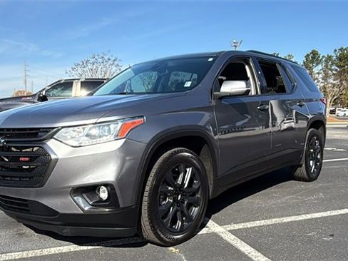 Used 2021 Chevrolet Traverse RS w/ LPO, Floor Liner Package image 3