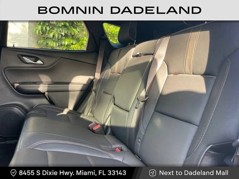 Used 2021 Chevrolet Blazer Premier w/ Driver Confidence II Package FWD image 9