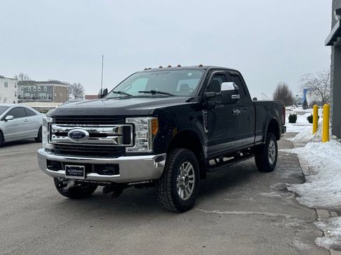 Used 2017 Ford F250 XL w/ STX Appearance Package image 41