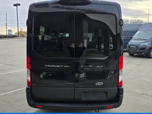 Used 2023 Ford Transit 350 XLT image 5
