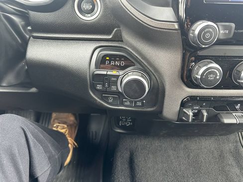 Used 2025 RAM 1500 Warlock AWD/4WD image 18