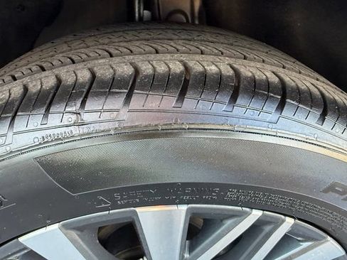 Used 2024 Nissan Altima 2.5 SV w/ SV Premium Package FWD image 28
