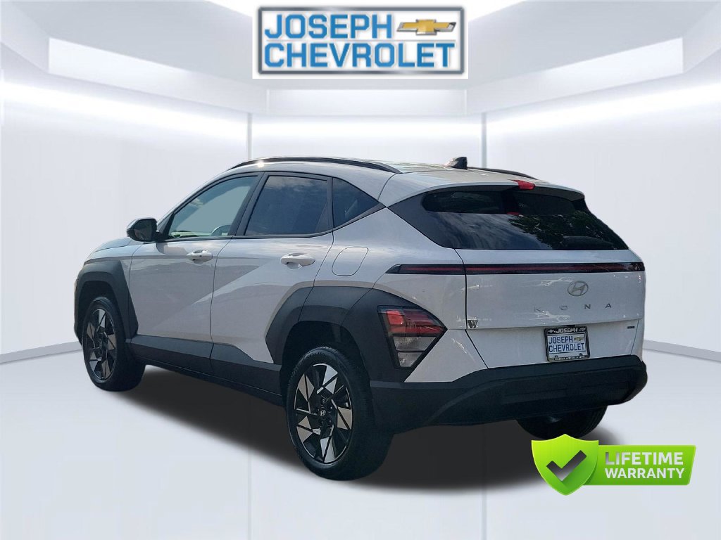 Used 2025 Hyundai Kona SEL AWD/4WD image 4
