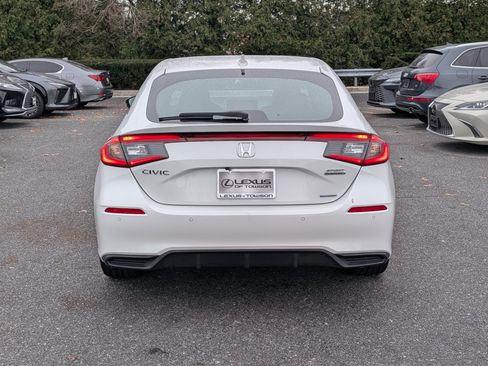 Used 2025 Honda Civic Sport Touring image 4