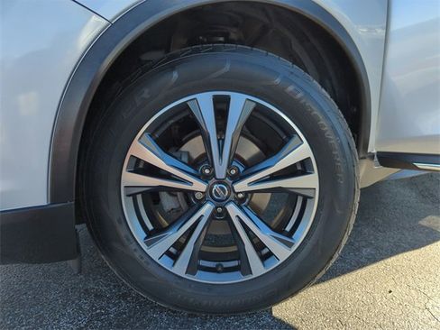 Certified 2018 Nissan Rogue SL w/ Premium Package image 45