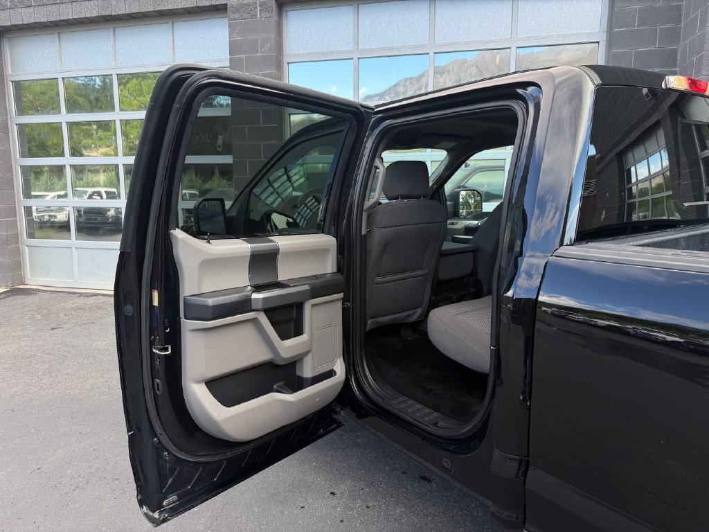 Used 2018 Ford F150 XLT w/ Equipment Group 302A Luxury AWD/4WD image 31