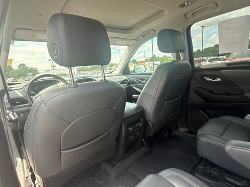 Used 2021 Chevrolet Traverse Premier w/ LPO, Floor Liner Package AWD/4WD image 34