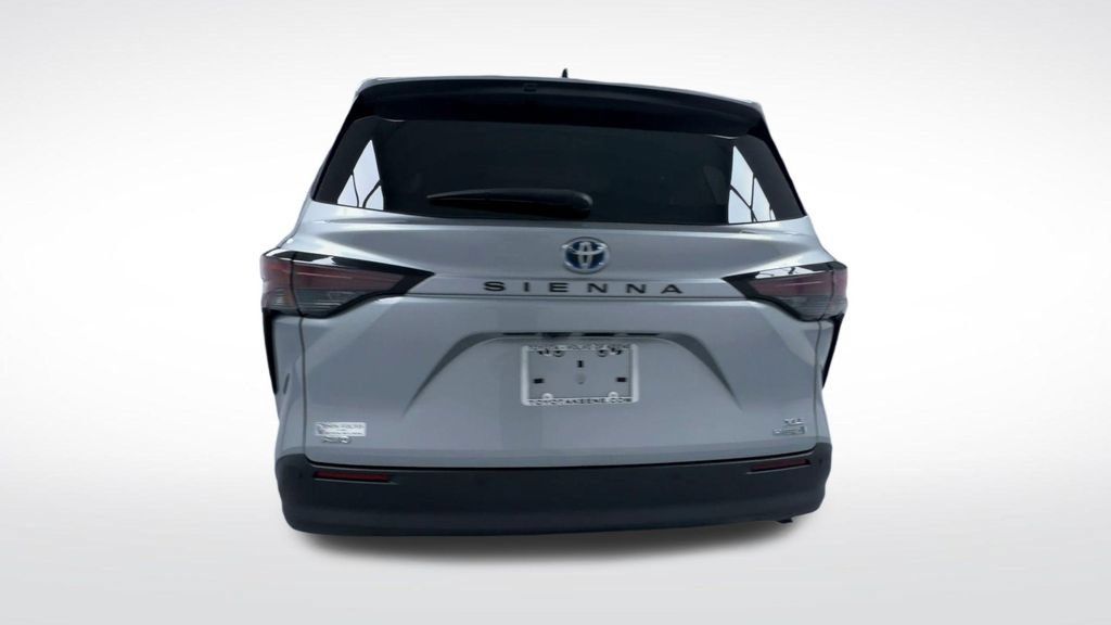 Certified 2024 Toyota Sienna XLE w/ XLE Plus Package AWD/4WD image 8