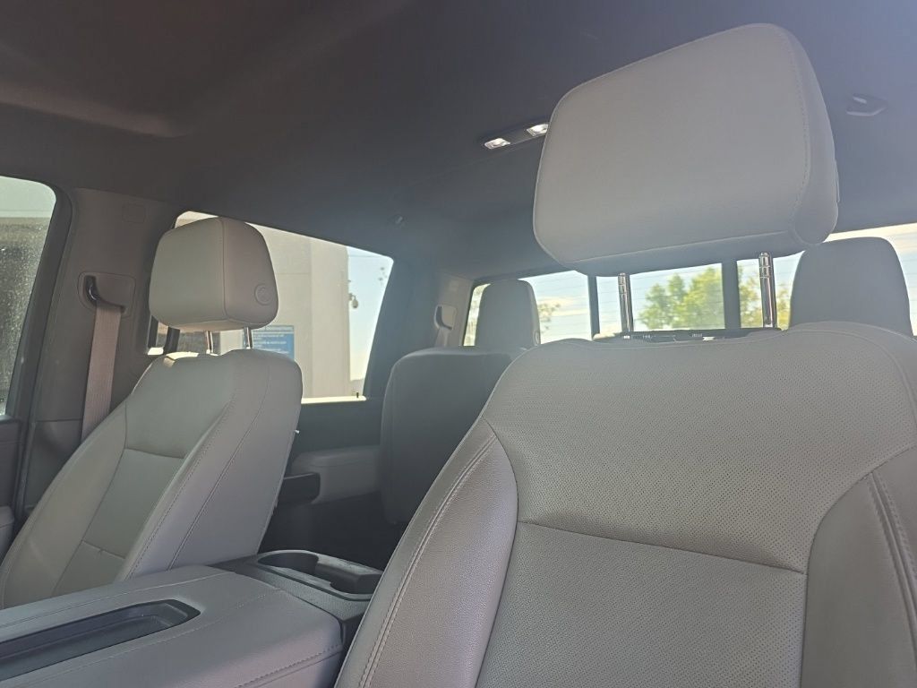 Used 2020 Chevrolet Silverado 2500 LTZ w/ LTZ Premium Package AWD/4WD image 20