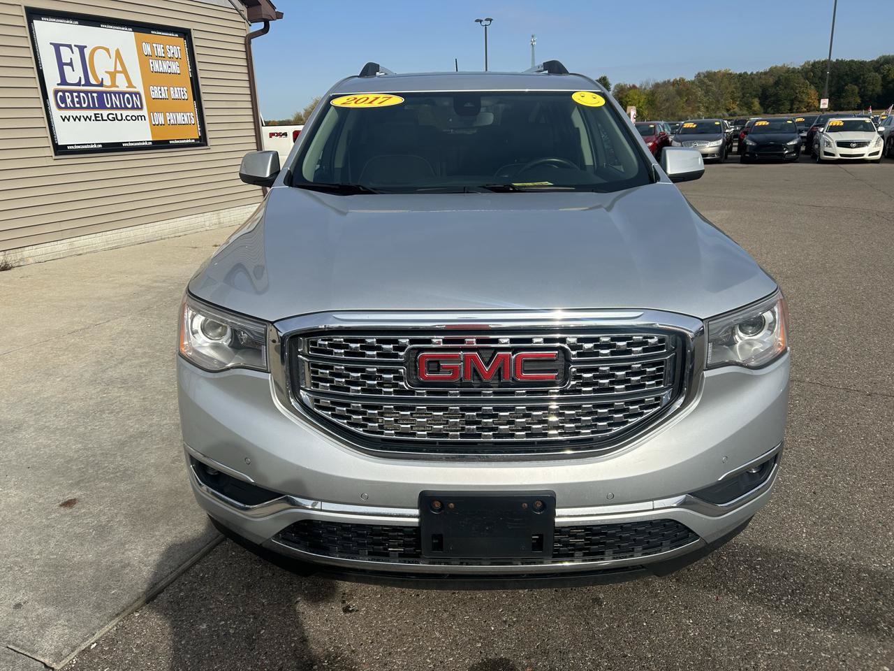 Used 2017 GMC Acadia Denali AWD/4WD image 2