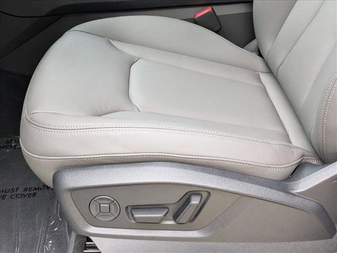 New 2025 Audi Q7 2.0T Premium image 4