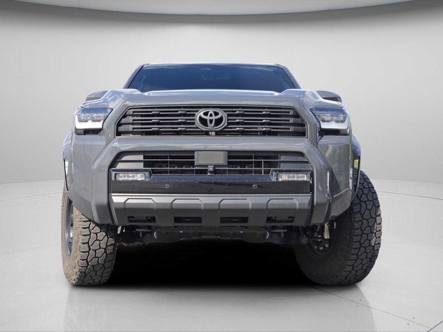 Used 2025 Toyota 4Runner Limited AWD/4WD image 3