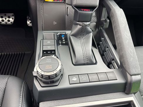 New 2025 Toyota Tacoma TRD Sport AWD/4WD image 9