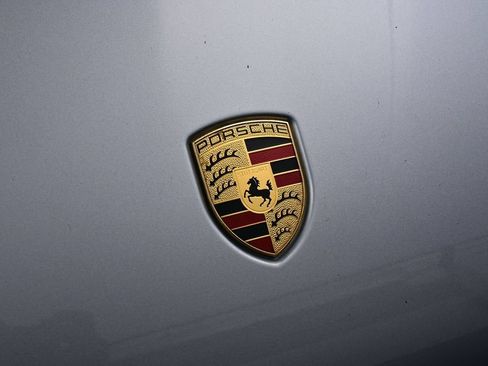 Certified 2020 Porsche Macan AWD/4WD image 13