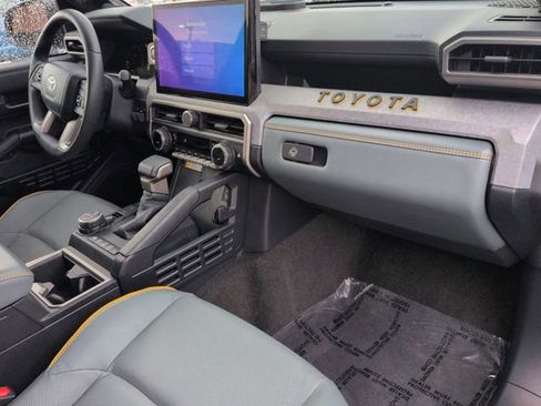 Certified 2025 Toyota 4Runner Trailhunter AWD/4WD image 31
