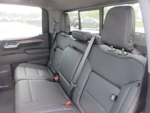 New 2026 GMC Sierra 1500 Denali w/ Denali Reserve Package AWD/4WD image 16