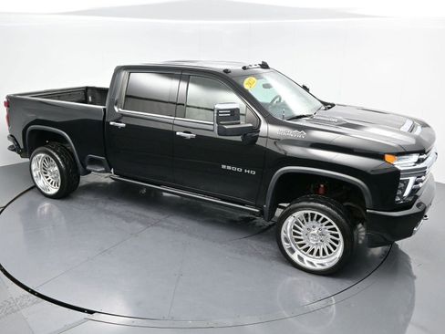 Used 2022 Chevrolet Silverado 2500 High Country w/ Z71 Off-Road Package AWD/4WD image 43