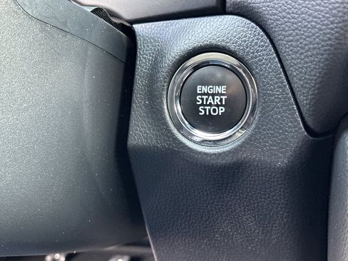 Used 2023 Toyota RAV4 XLE Premium image 30