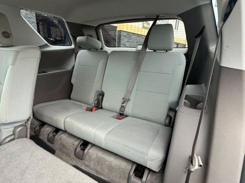 Used 2018 Chevrolet Traverse LT FWD image 24