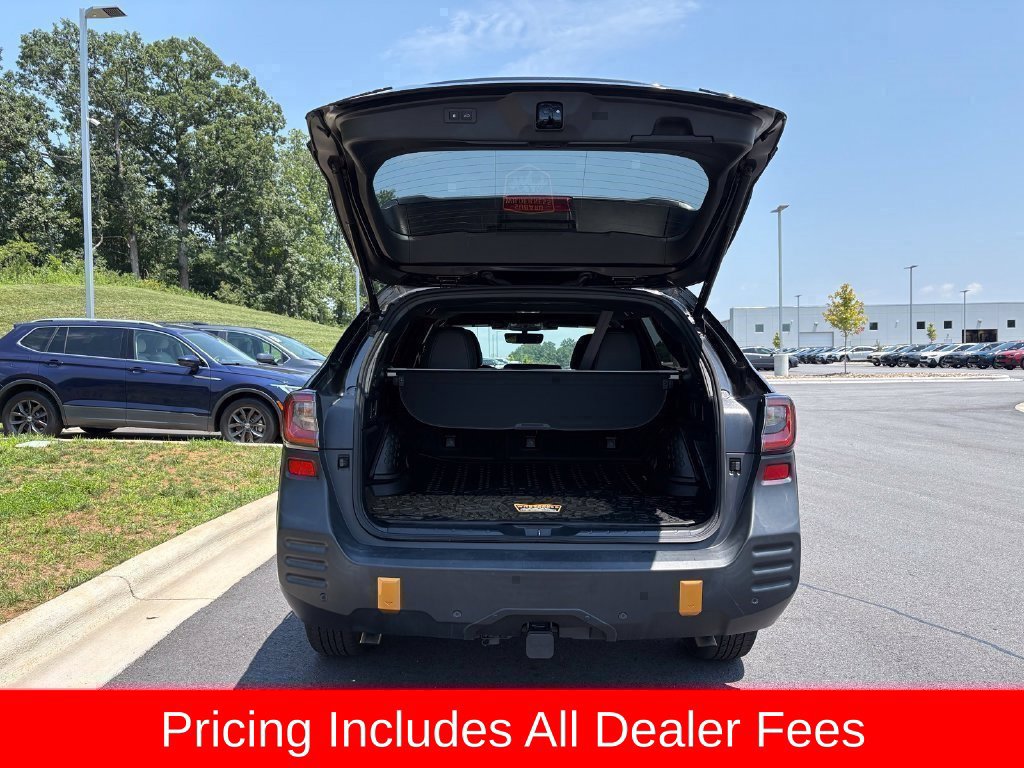 Used 2025 Subaru Outback Wilderness AWD/4WD image 11