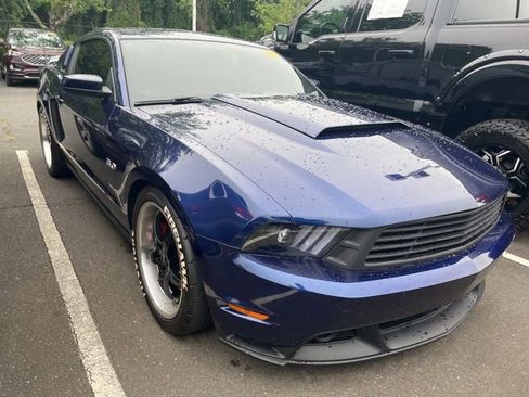 Used 2011 Ford Mustang GT Premium w/ GT Coupe Accessory Pkg 5 RWD image 2