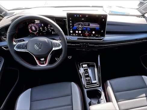 New 2026 Volkswagen GTI SE image 3