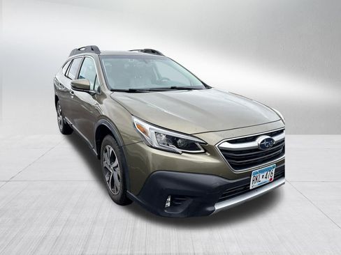 Used 2020 Subaru Outback Limited AWD/4WD image 4