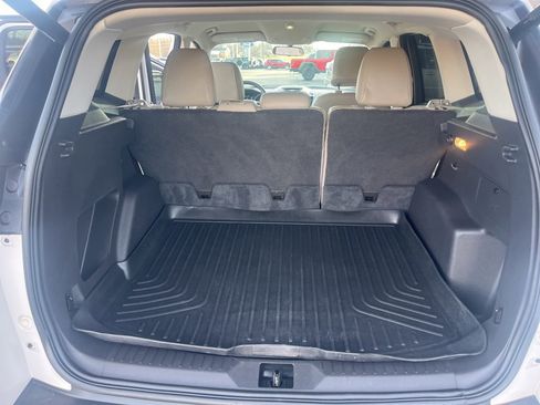 Used 2014 Ford Escape SE w/ SE Chrome Package image 12