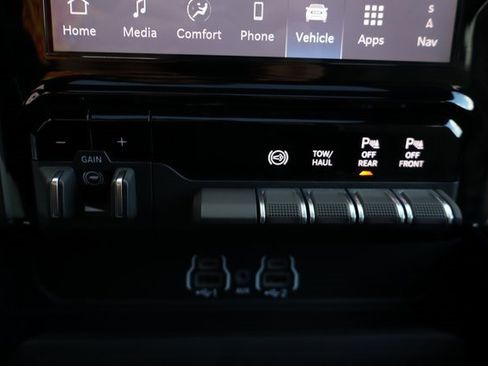 Used 2025 RAM 2500 Laramie image 29