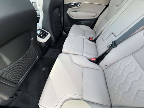 New 2026 Volvo XC90 B6 Plus w/ Protection Package Premier image 13