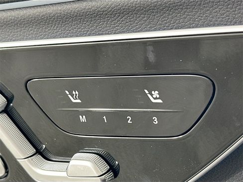Used 2025 Mercedes-Benz E 350 Sedan image 20