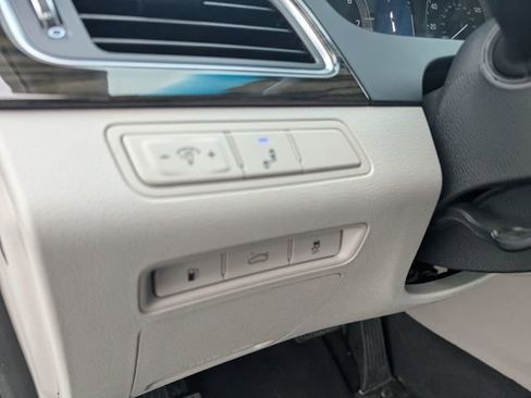 Used 2017 Hyundai Sonata Limited image 16