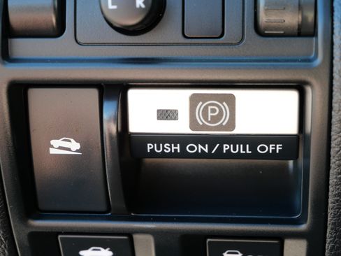 Used 2013 Subaru Legacy 2.5i Premium w/ All-Weather Pkg AWD/4WD image 27