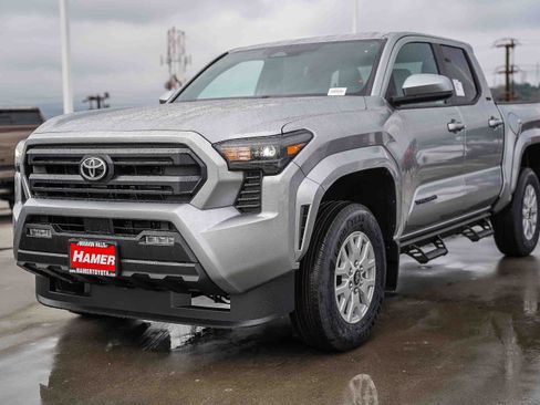 New 2026 Toyota Tacoma SR5 image 3